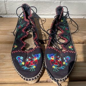 NWB Tory Burch Floral Espadrilles Sandals